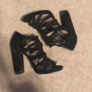 BCBGMAXAZRIA Jeb Black Suede Cage knotted Heels